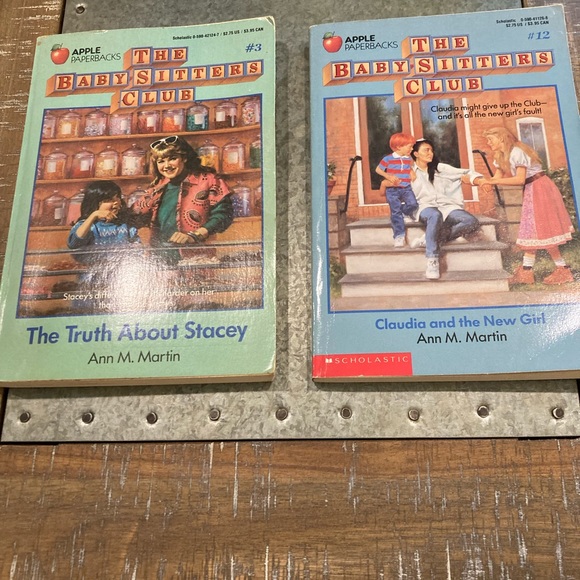 The Baby Sitters Club • Set of 2 Series Books - Picture 2 of 9